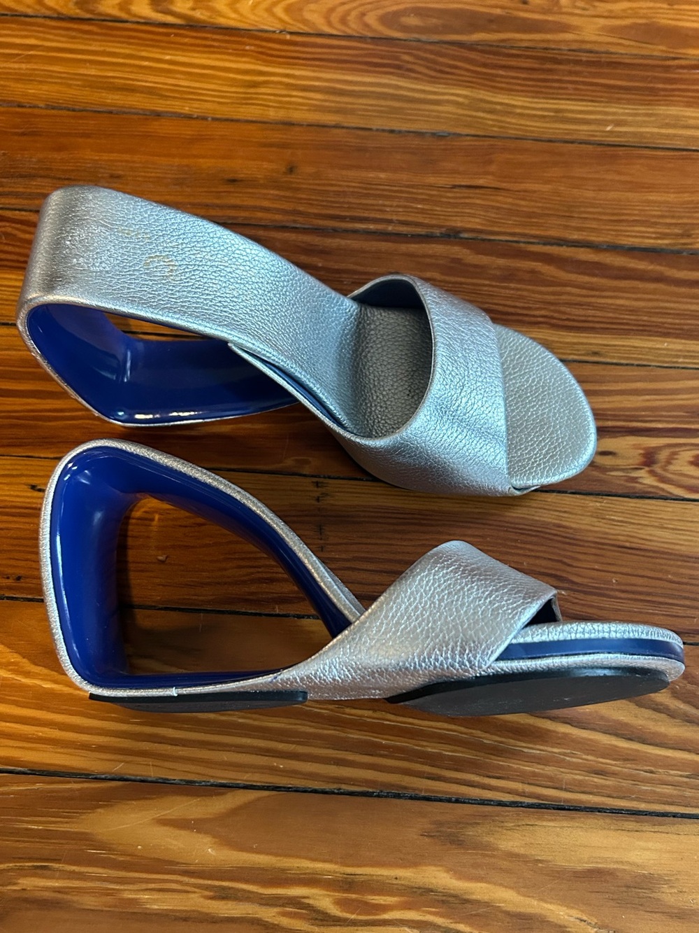 Modern Nude Silver Mobius Hi Sandals - Open-Toe Slip-On - Size 37